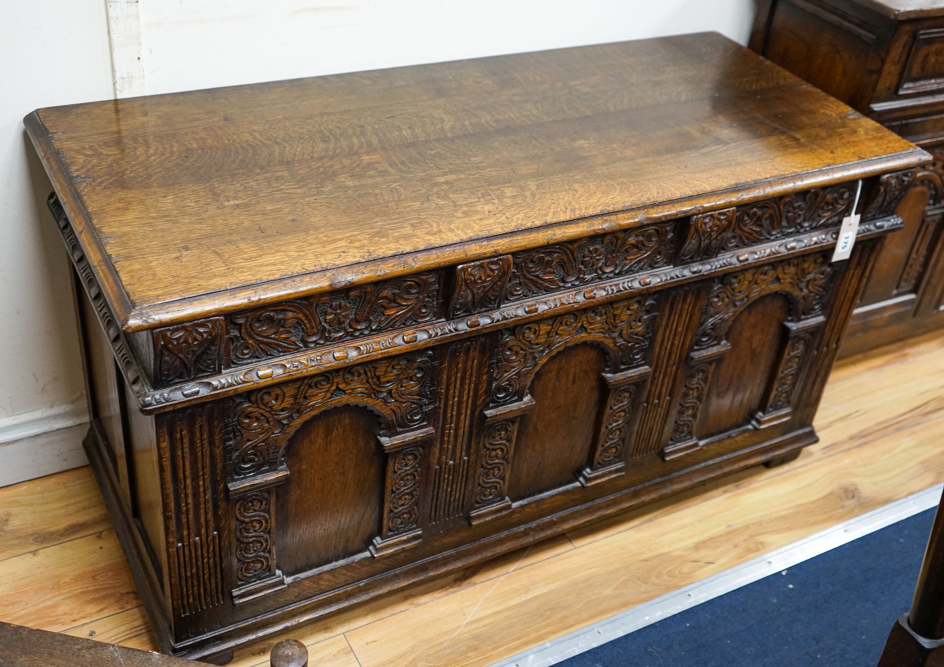 A Titchmarsh and Godwin reproduction oak coffer, length 116cm, depth 48cm, height 61cm